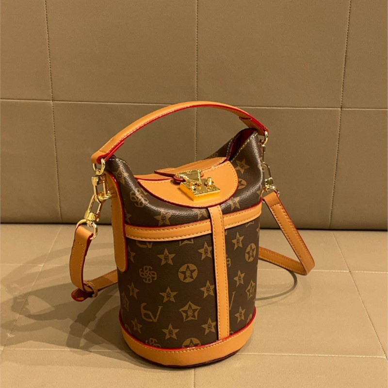 Women Bags High End Brands - Torebka damska typu bucket bag w