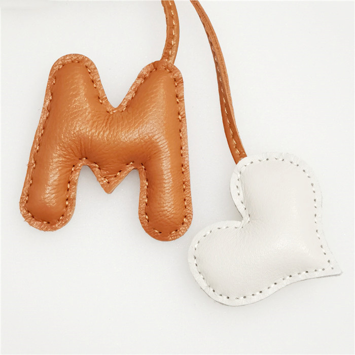 Brelok skórzany z literami L M – Women'S Bags At M&S recenzja i cena